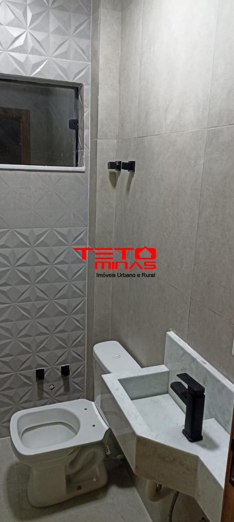 Casa à venda com 2 quartos, 92m² - Foto 4