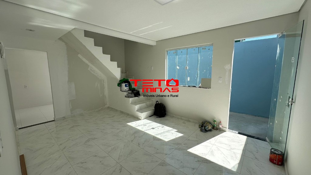 Casa à venda com 2 quartos, 250m² - Foto 6