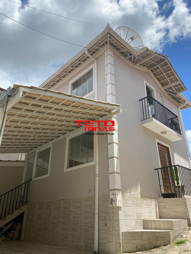 Casa à venda com 2 quartos, 110m² - Foto 1
