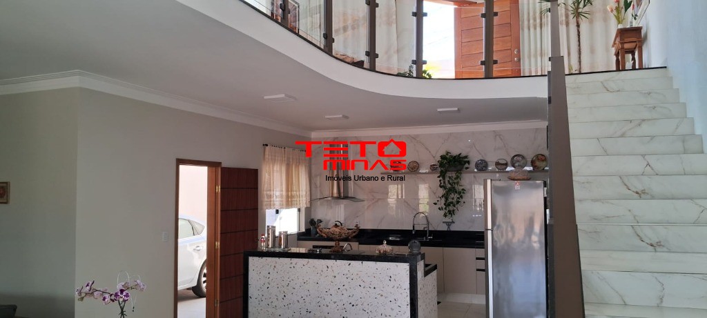 Casa à venda com 3 quartos, 250m² - Foto 40