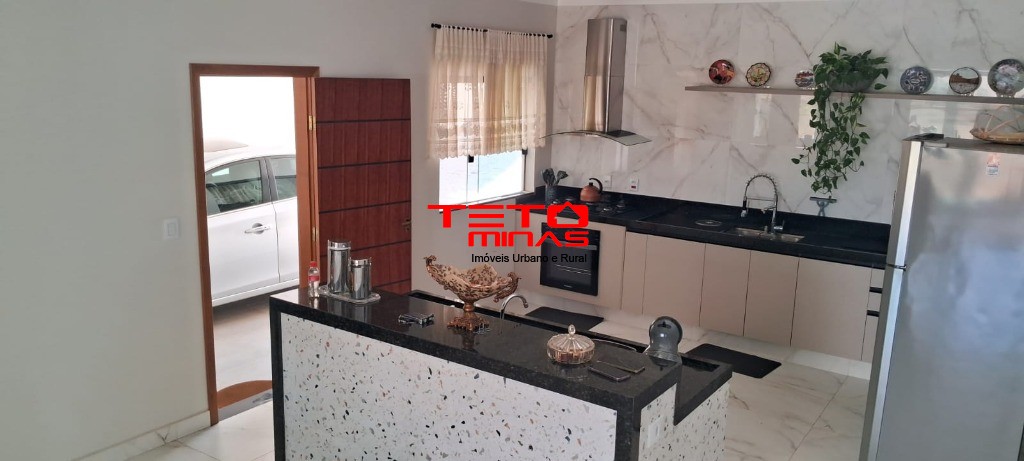 Casa à venda com 3 quartos, 250m² - Foto 42