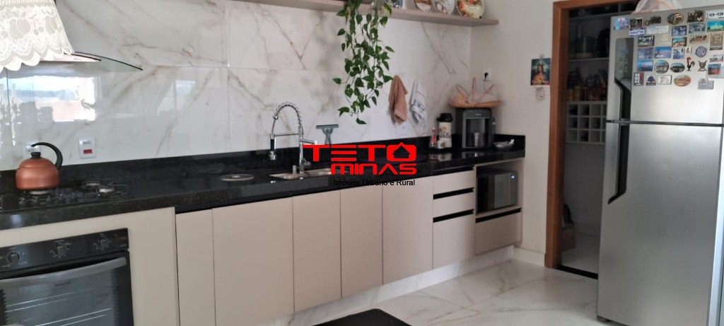 Casa à venda com 3 quartos, 250m² - Foto 71