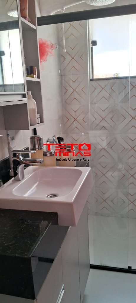Casa à venda com 3 quartos, 250m² - Foto 10