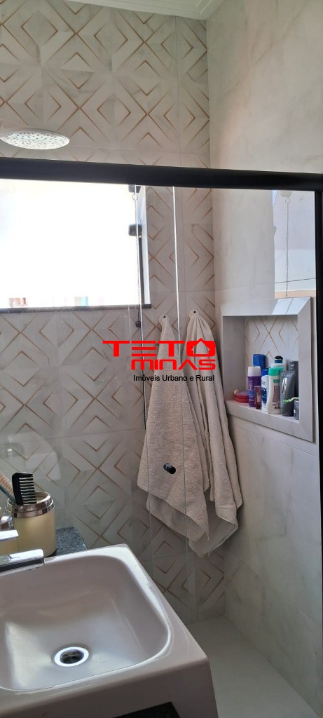 Casa à venda com 3 quartos, 250m² - Foto 13