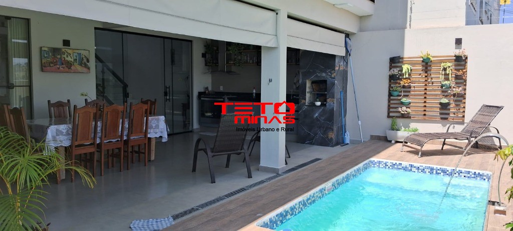 Casa à venda com 3 quartos, 250m² - Foto 44