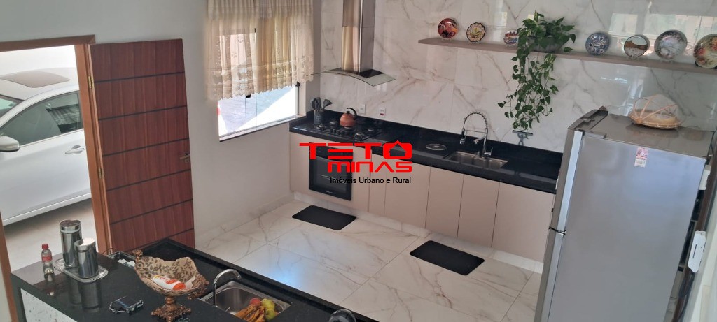 Casa à venda com 3 quartos, 250m² - Foto 34