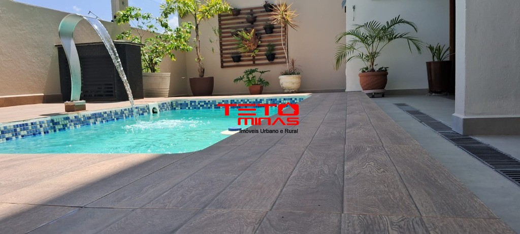 Casa à venda com 3 quartos, 250m² - Foto 54