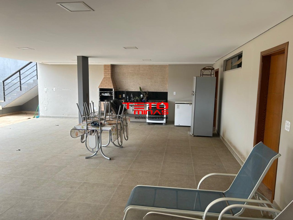 Casa à venda com 4 quartos - Foto 3