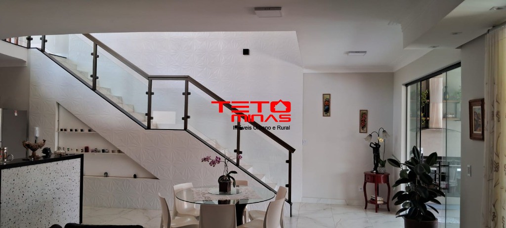 Casa à venda com 3 quartos, 250m² - Foto 66