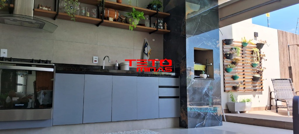 Casa à venda com 3 quartos, 250m² - Foto 61