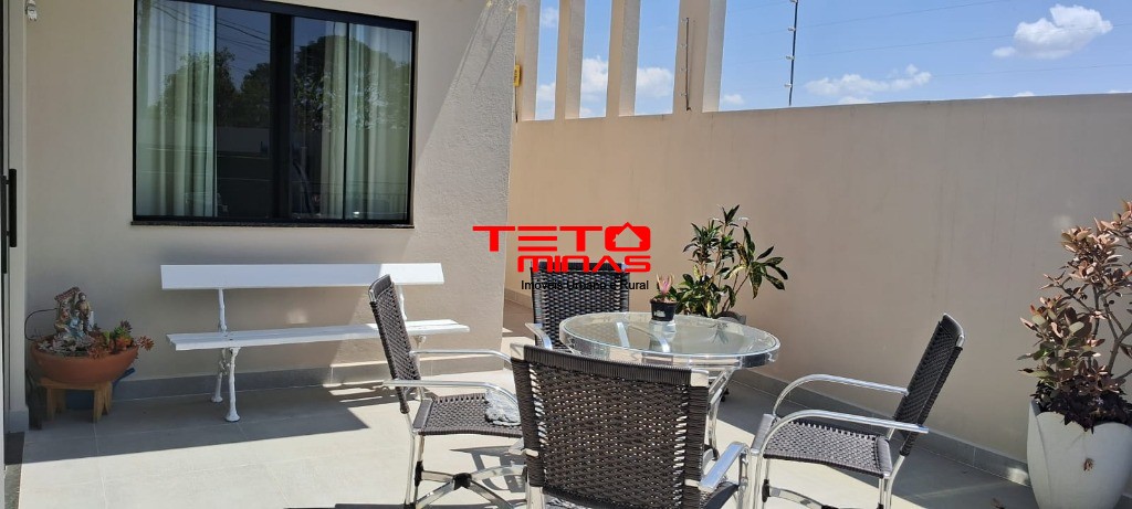 Casa à venda com 3 quartos, 250m² - Foto 27