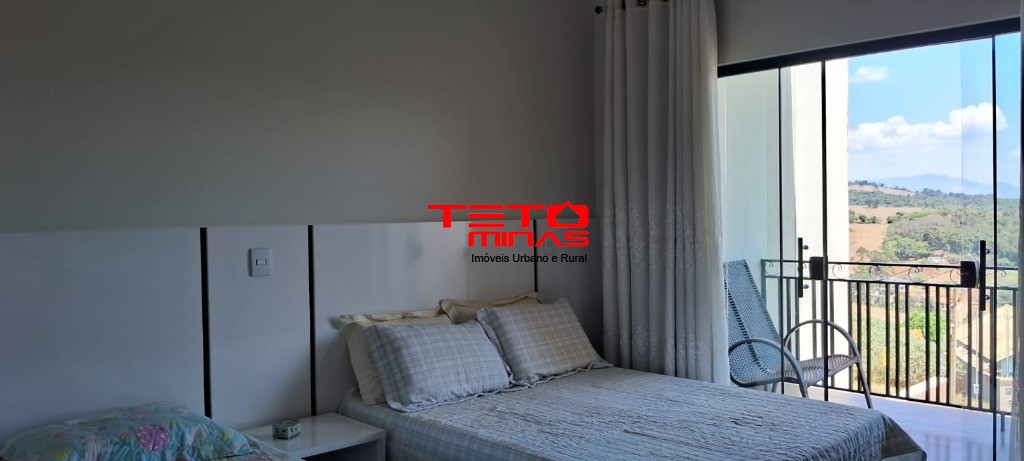 Casa à venda com 3 quartos, 250m² - Foto 15