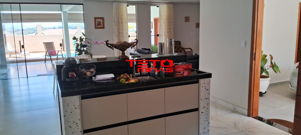 Casa à venda com 3 quartos, 250m² - Foto 70
