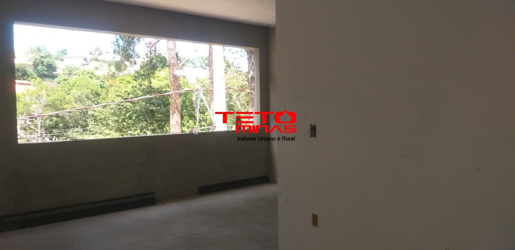 Casa à venda com 3 quartos, 384m² - Foto 4