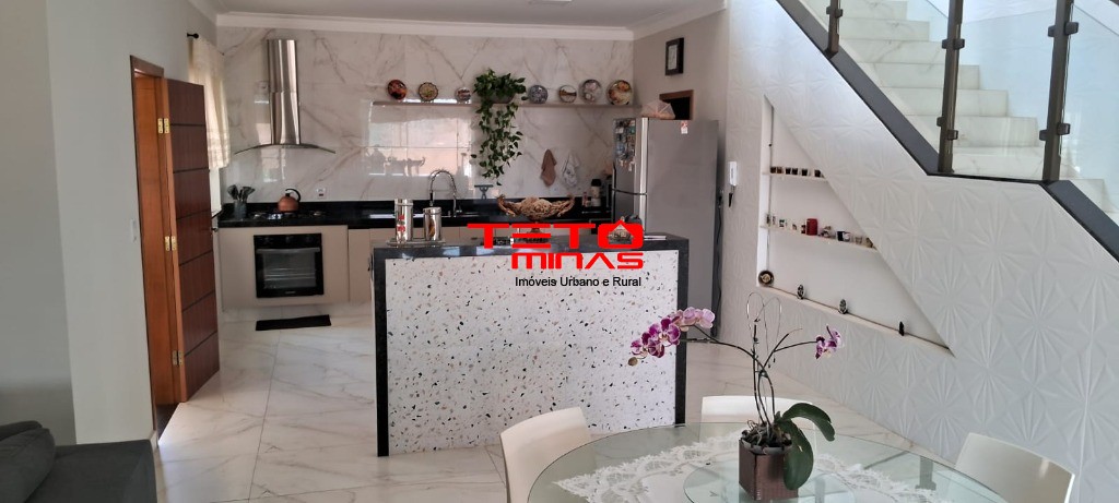 Casa à venda com 3 quartos, 250m² - Foto 37