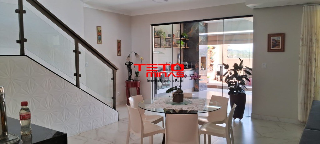 Casa à venda com 3 quartos, 250m² - Foto 72