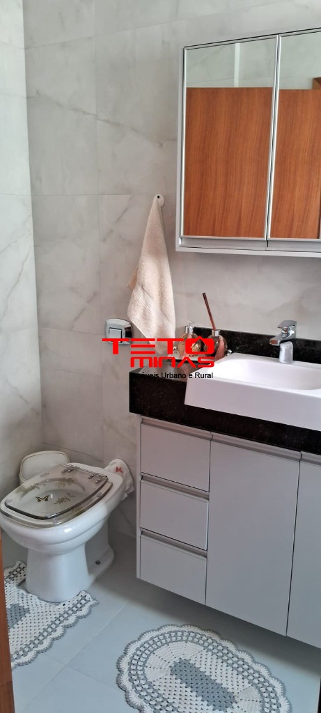 Casa à venda com 3 quartos, 250m² - Foto 11