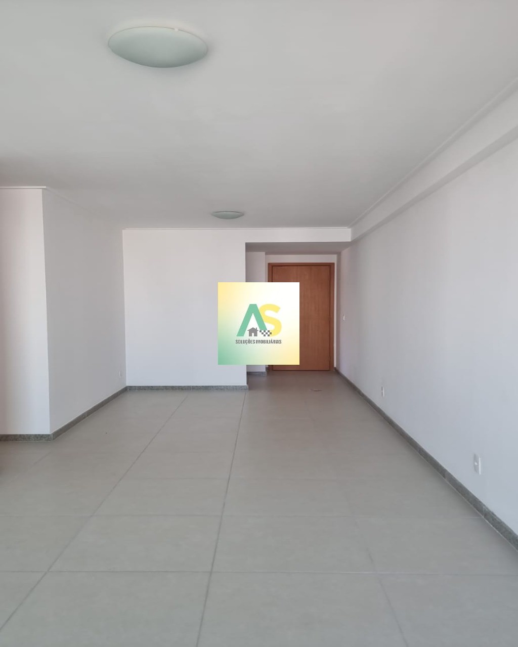 Apartamento para alugar com 3 quartos, 81m² - Foto 2