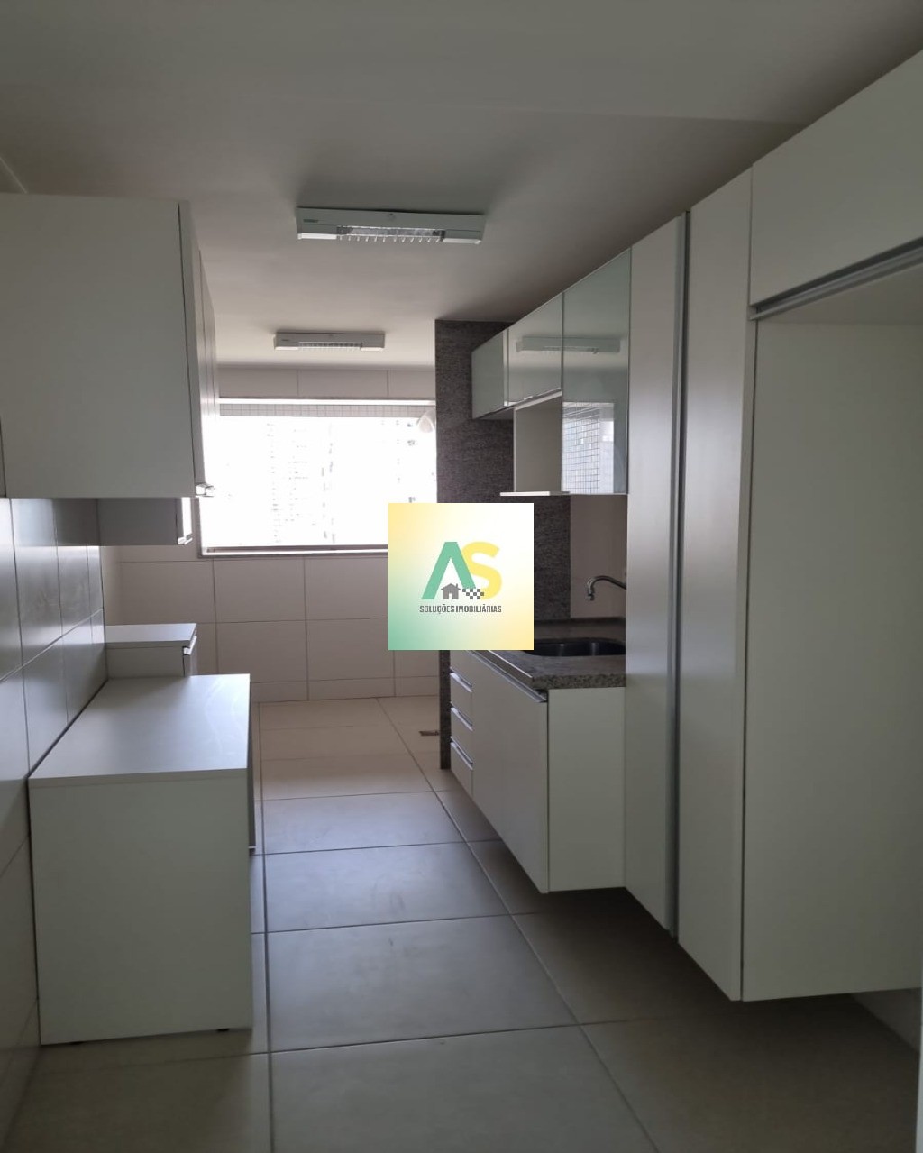 Apartamento para alugar com 3 quartos, 81m² - Foto 12