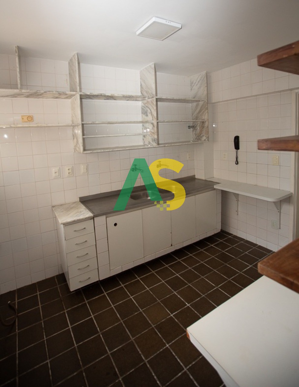 Apartamento à venda com 3 quartos, 200m² - Foto 11