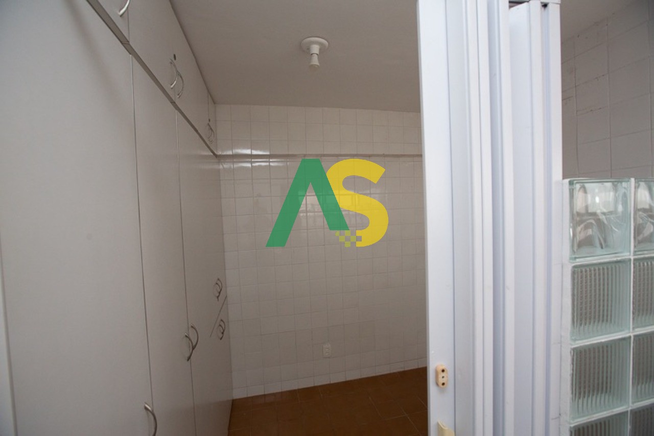 Apartamento à venda com 3 quartos, 200m² - Foto 24