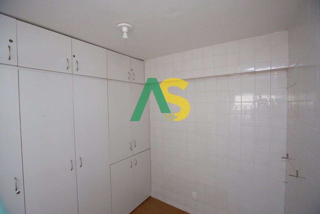 Apartamento à venda com 3 quartos, 200m² - Foto 28