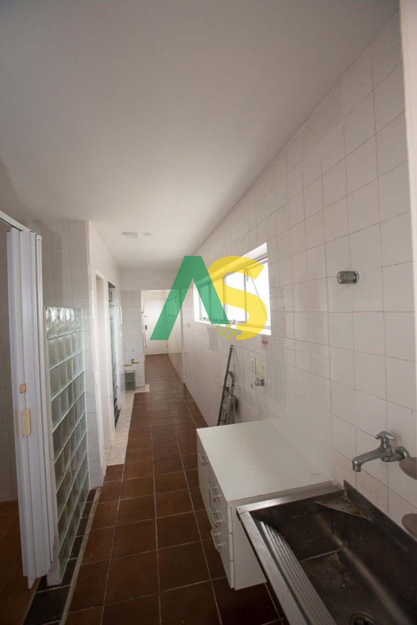 Apartamento à venda com 3 quartos, 200m² - Foto 26