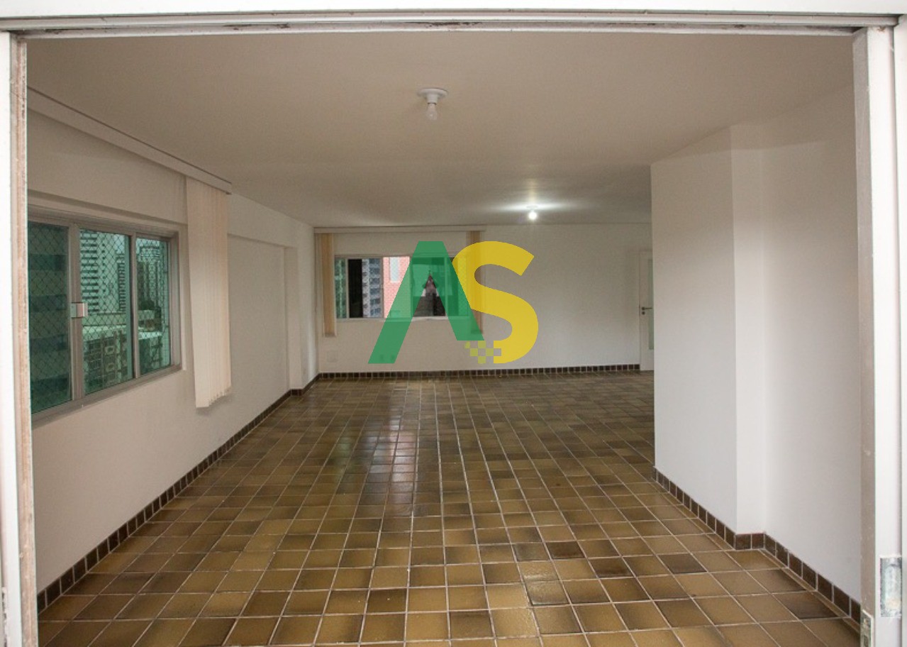 Apartamento à venda com 3 quartos, 200m² - Foto 6