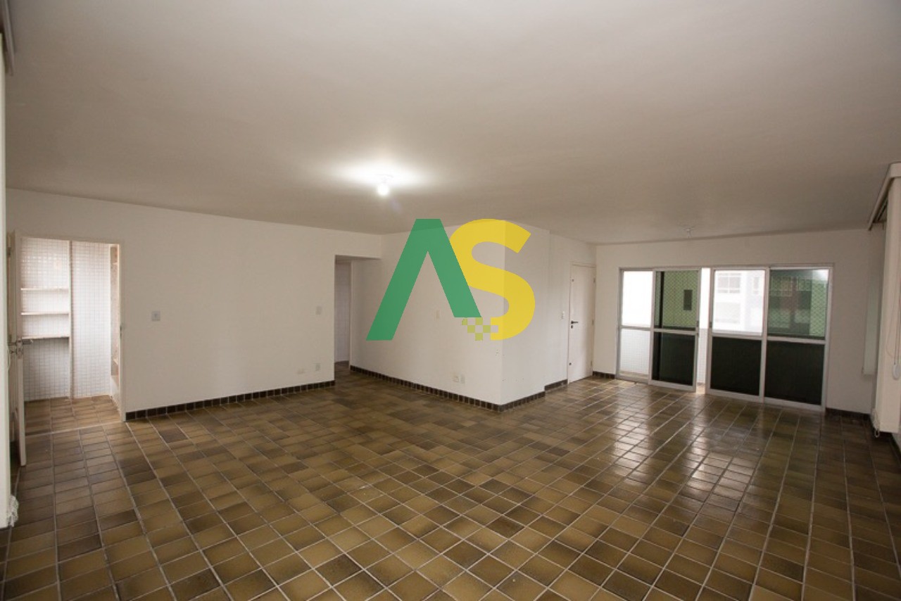 Apartamento à venda com 3 quartos, 200m² - Foto 4