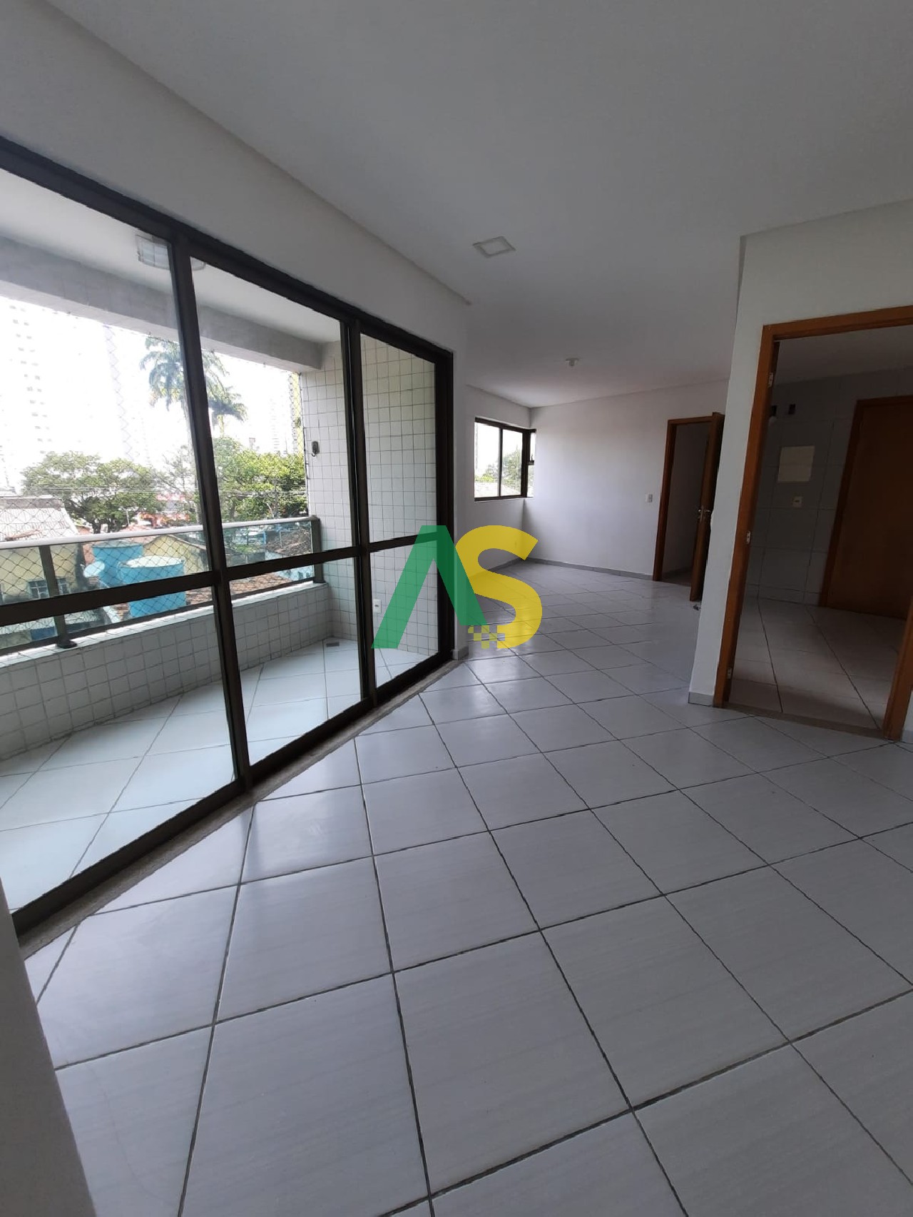 Apartamento à venda com 3 quartos, 90m² - Foto 2