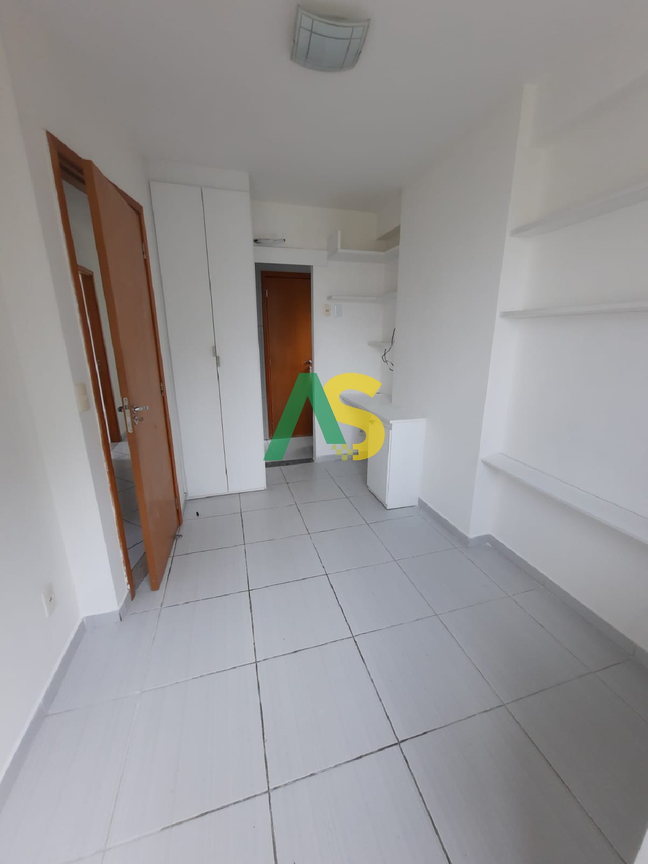 Apartamento à venda com 3 quartos, 90m² - Foto 4