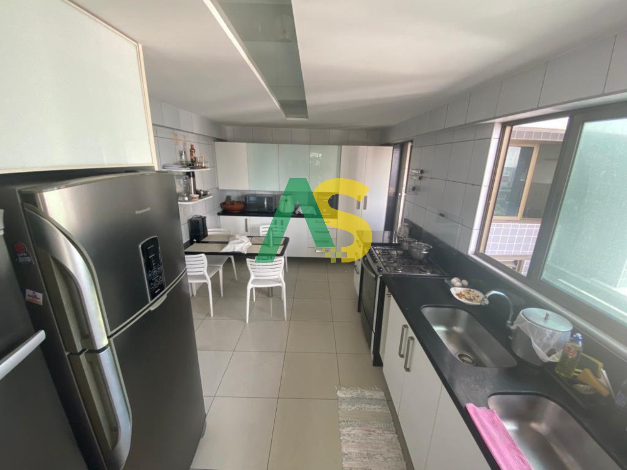 Apartamento à venda com 3 quartos, 198m² - Foto 19