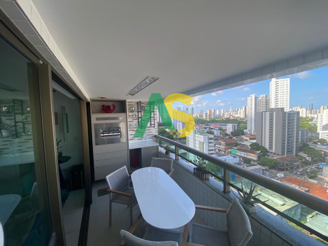 Apartamento à venda com 3 quartos, 198m² - Foto 5