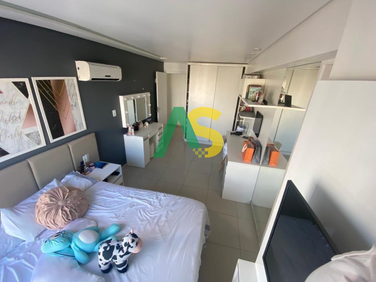 Apartamento à venda com 3 quartos, 198m² - Foto 17