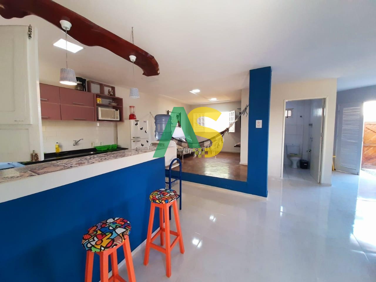 Casa à venda com 4 quartos, 200m² - Foto 4