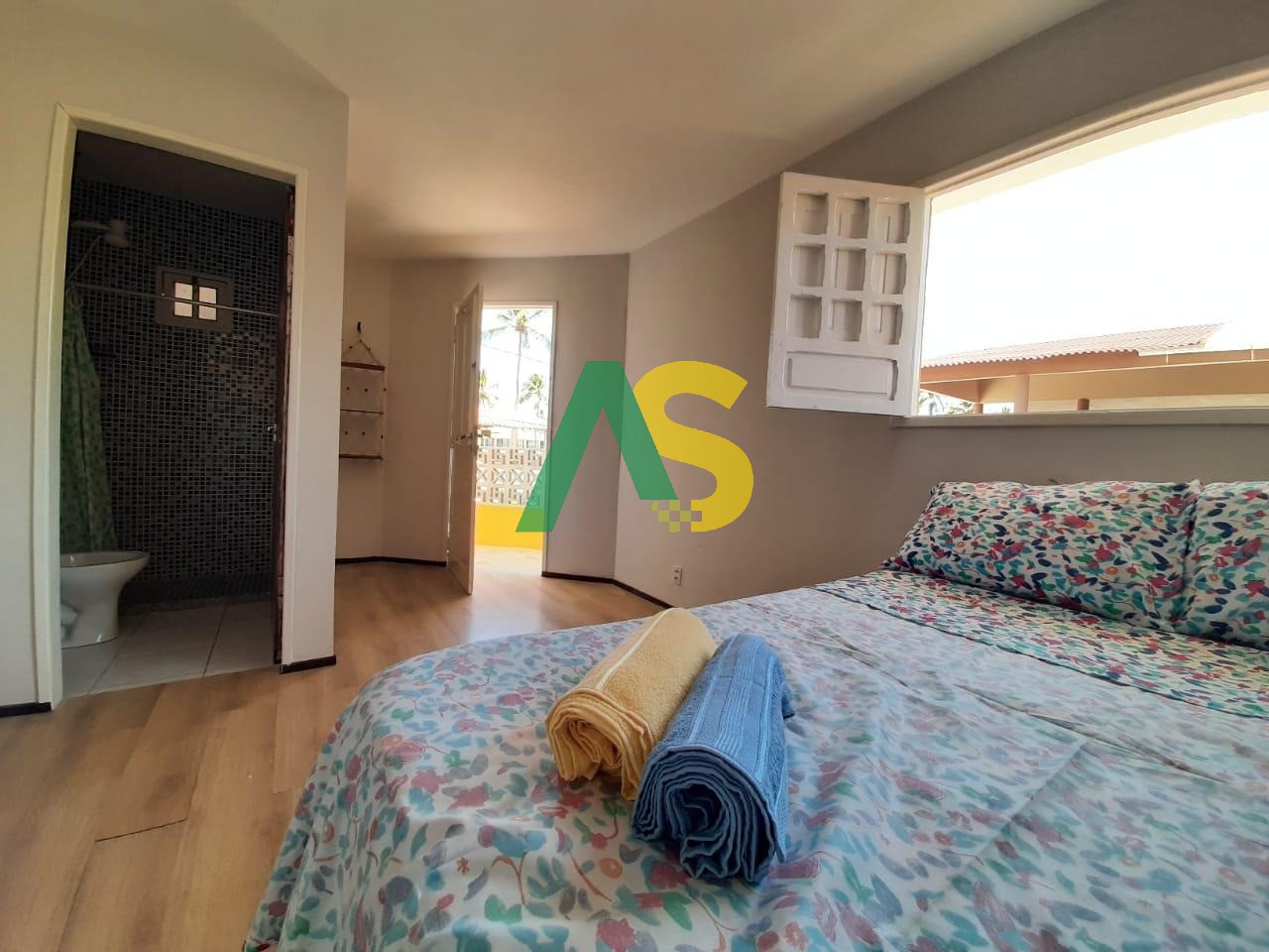 Casa à venda com 4 quartos, 200m² - Foto 11