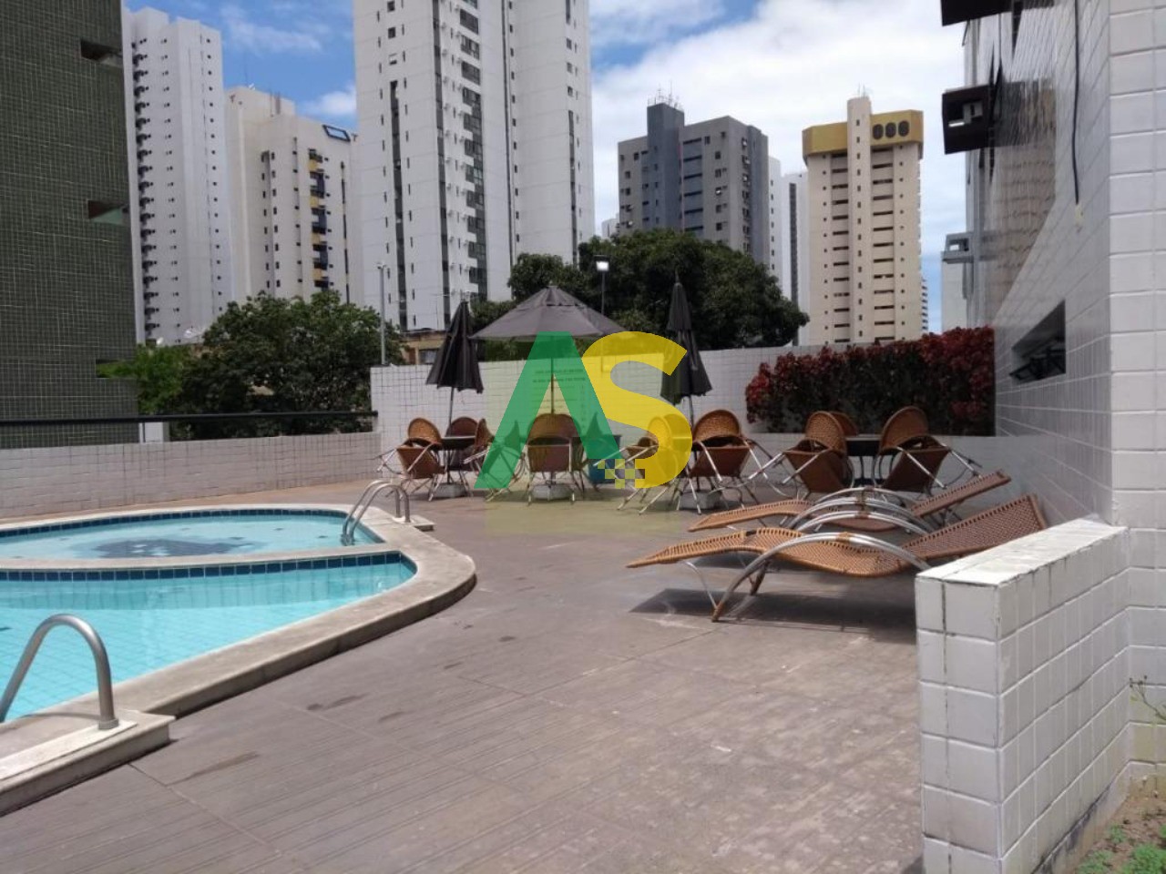 Apartamento à venda com 3 quartos, 90m² - Foto 4