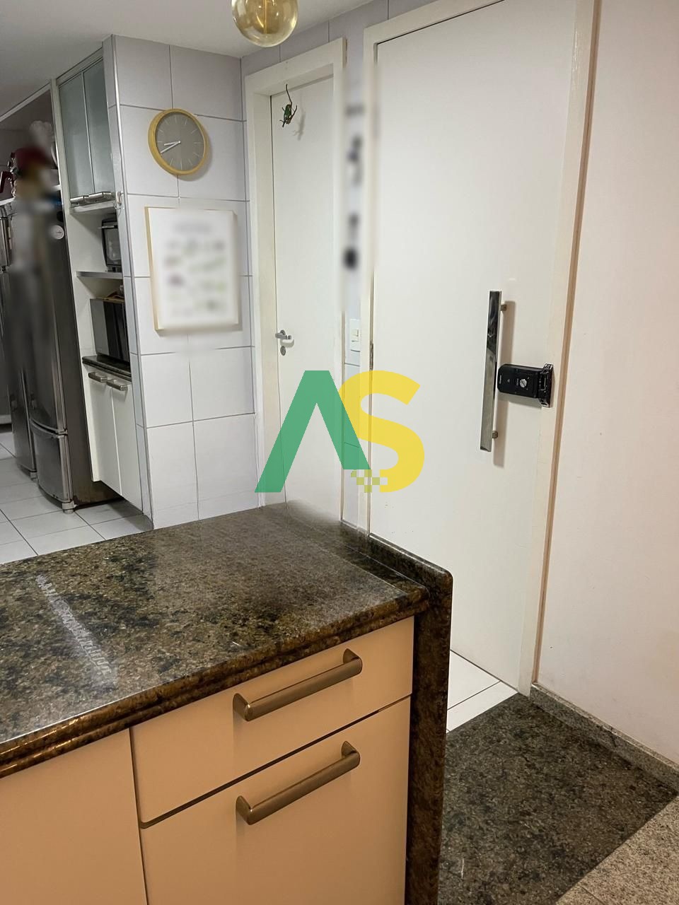 Apartamento à venda com 4 quartos, 189m² - Foto 9