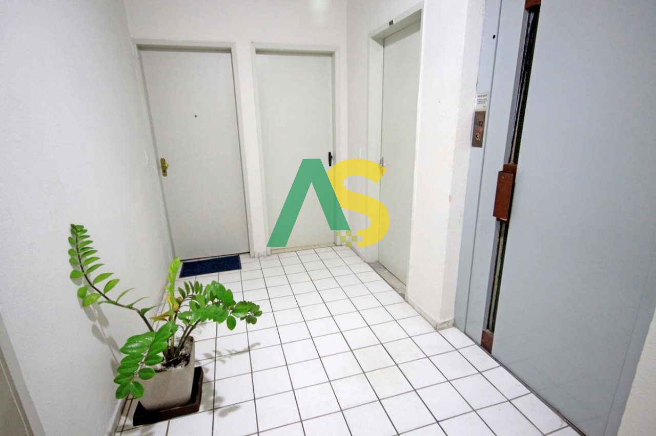 Apartamento à venda com 2 quartos, 76m² - Foto 6