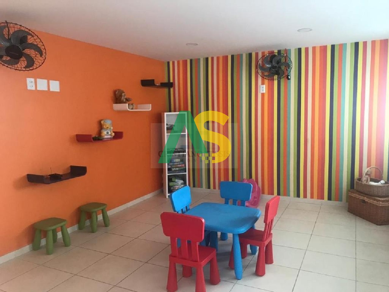 Apartamento à venda com 3 quartos, 63m² - Foto 4