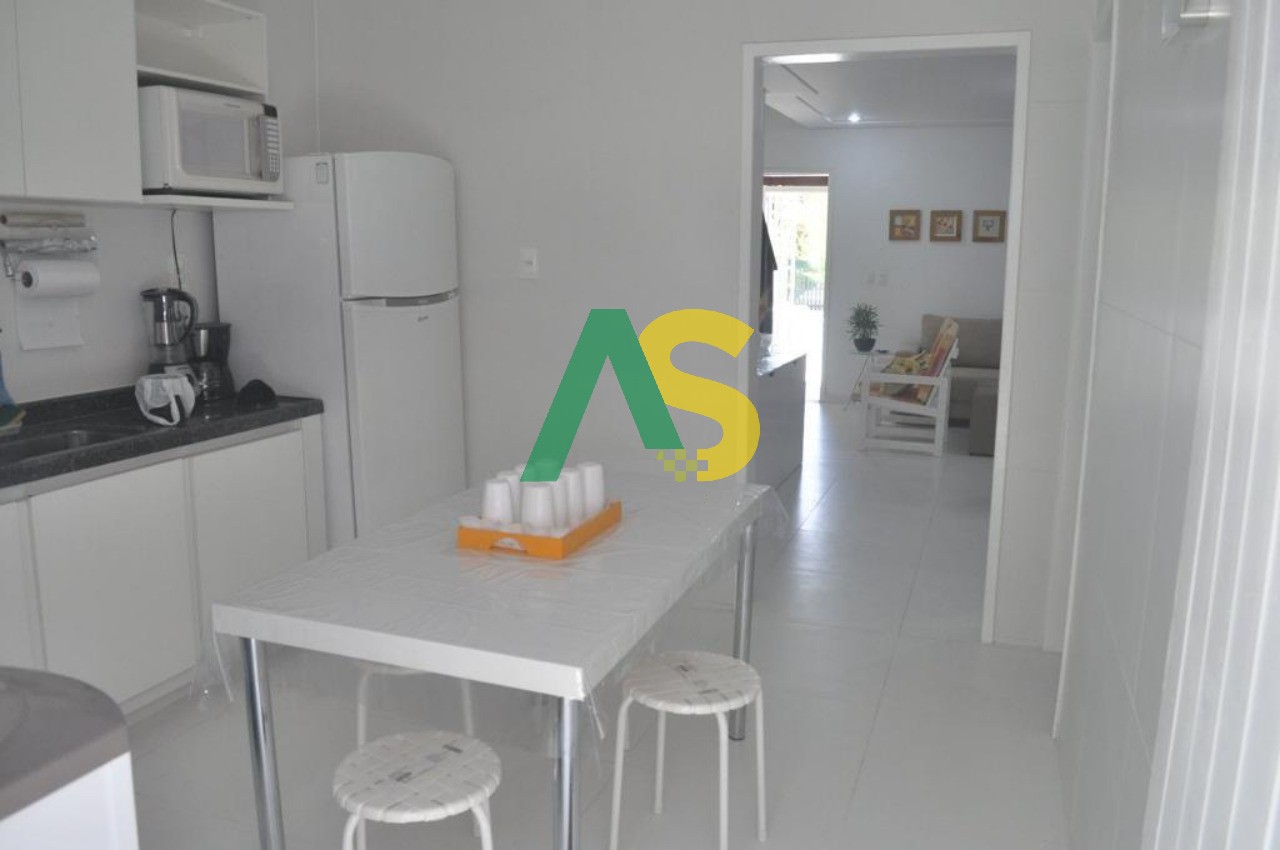 Casa à venda com 4 quartos, 115m² - Foto 4