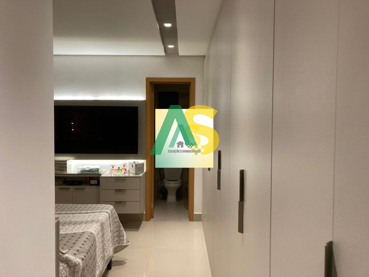 Apartamento à venda com 4 quartos, 134m² - Foto 12