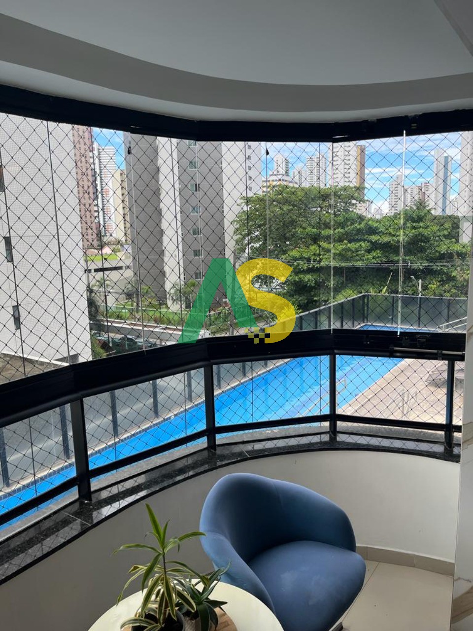 Apartamento à venda com 3 quartos, 90m² - Foto 1