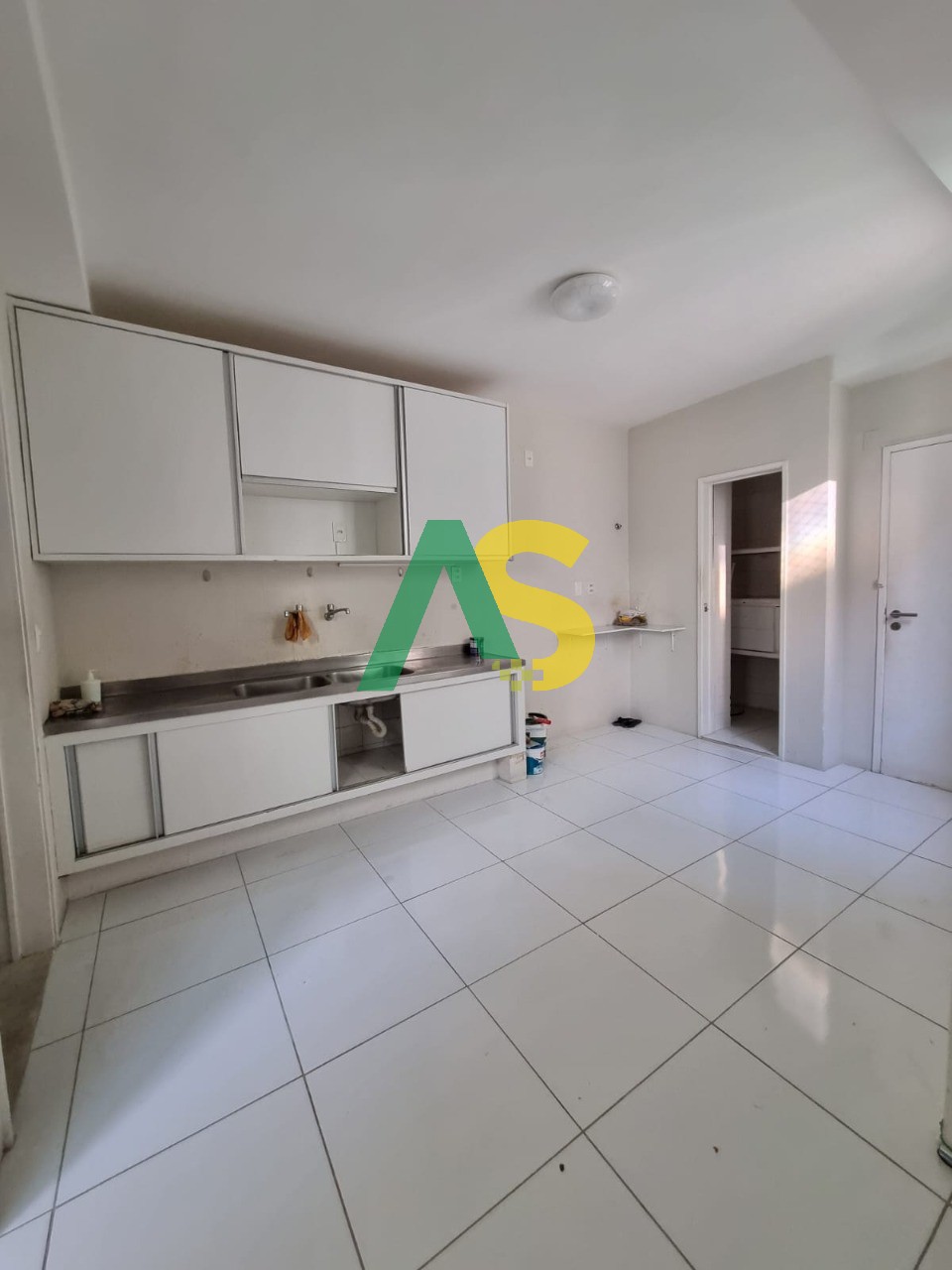 Apartamento à venda com 3 quartos, 149m² - Foto 12