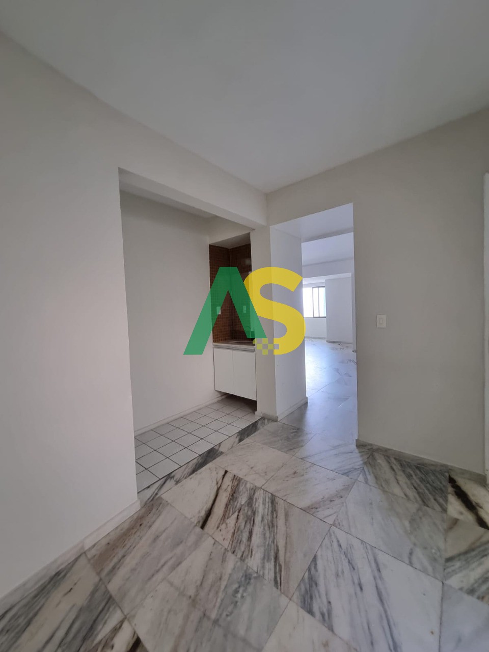 Apartamento à venda com 3 quartos, 149m² - Foto 3