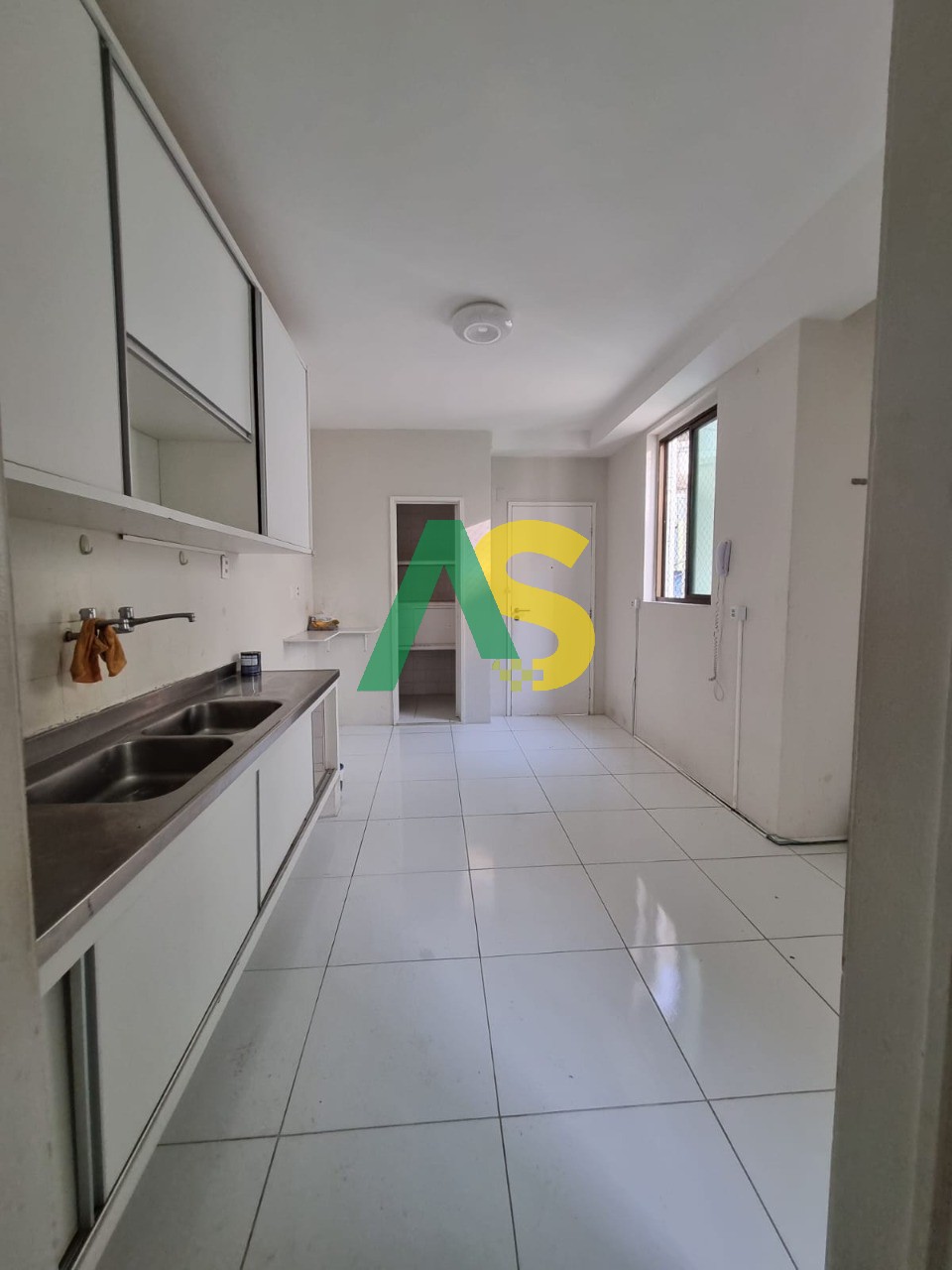 Apartamento à venda com 3 quartos, 149m² - Foto 13