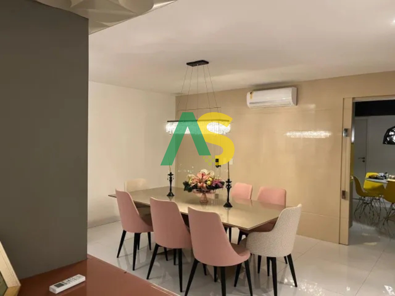 Apartamento à venda com 3 quartos, 154m² - Foto 4