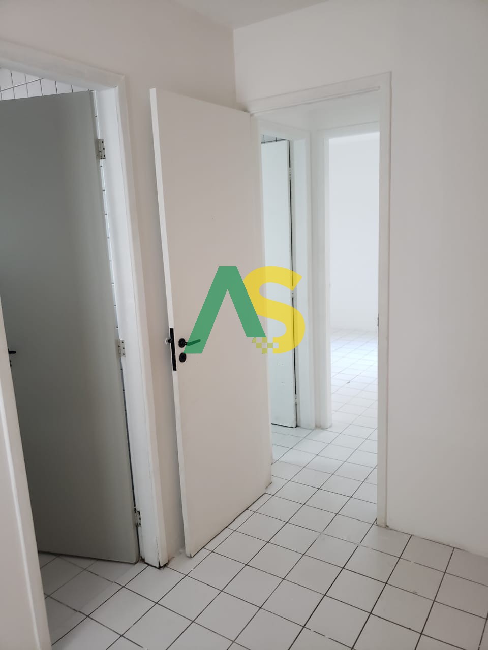 Apartamento à venda com 3 quartos, 75m² - Foto 13