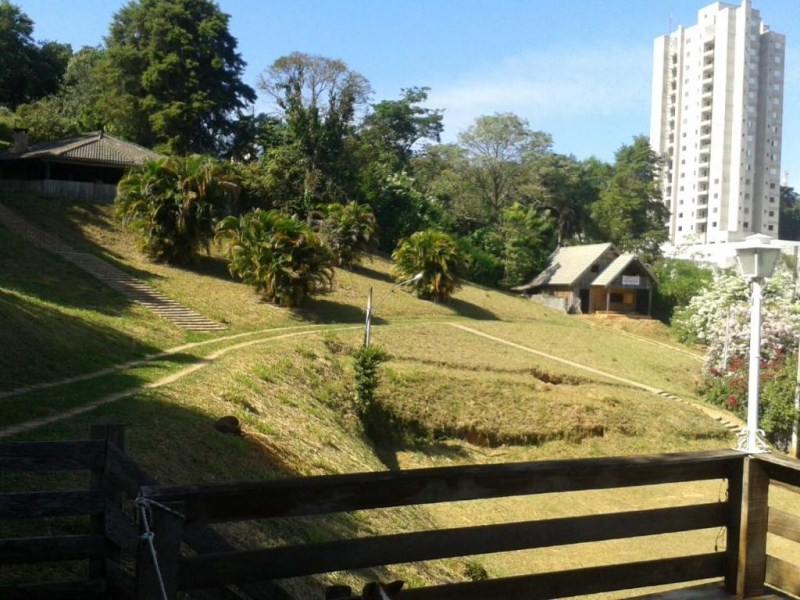 Terreno à venda, 1000m² - Foto 1