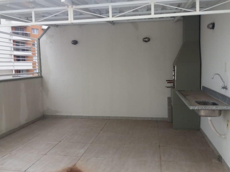 Cobertura à venda com 2 quartos, 110m² - Foto 3